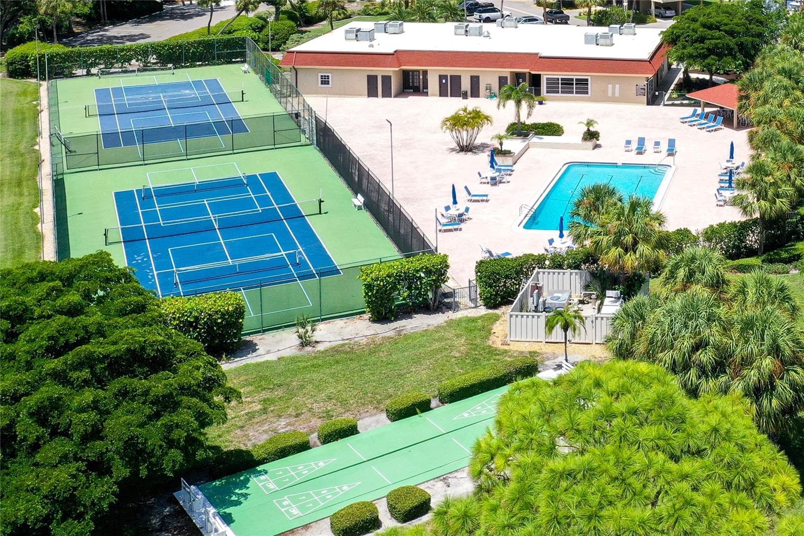 Resort Style Amenities! - 4800 GULF OF MEXICO DR #205, LONGBOAT KEY