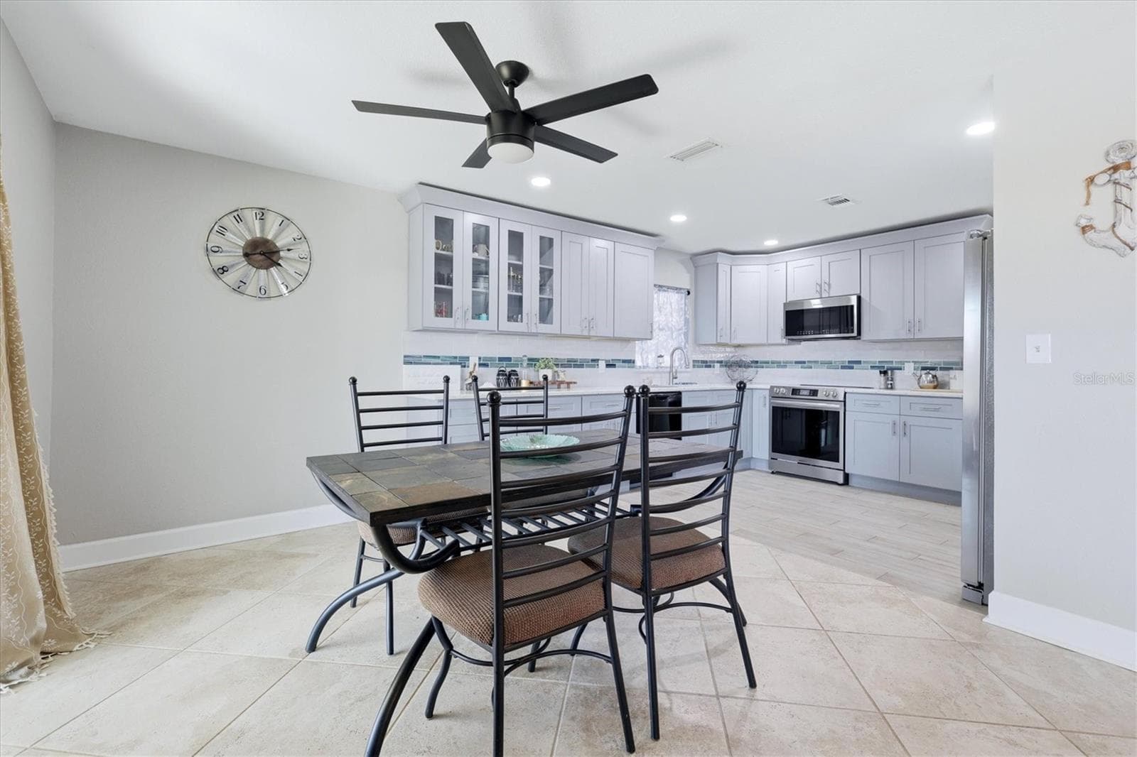 Single Family Residence at 13625 VERONICA DR, HUDSON, photo 17 of 41