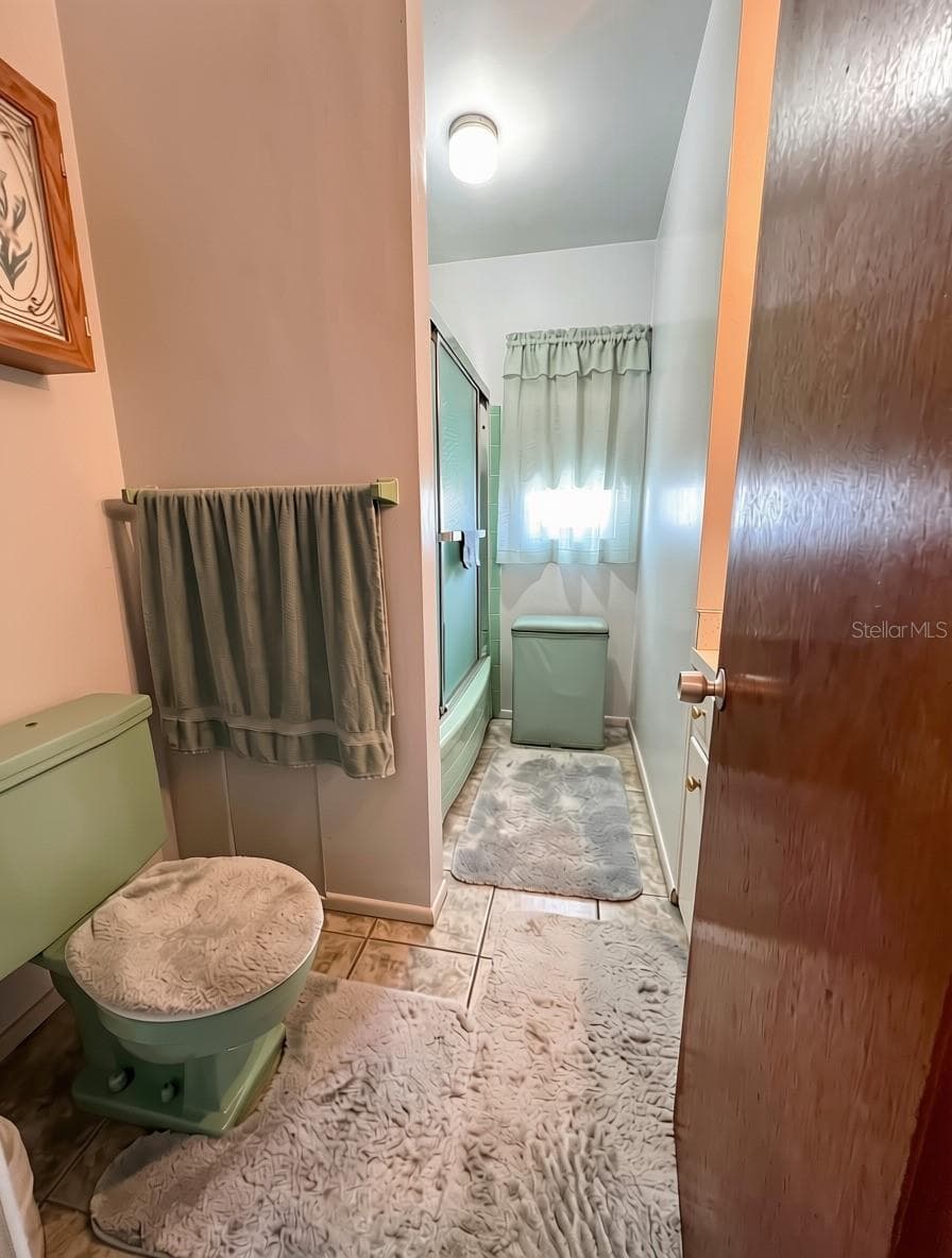 Hall Bath - 1118 COURTLAND ST, ORLANDO