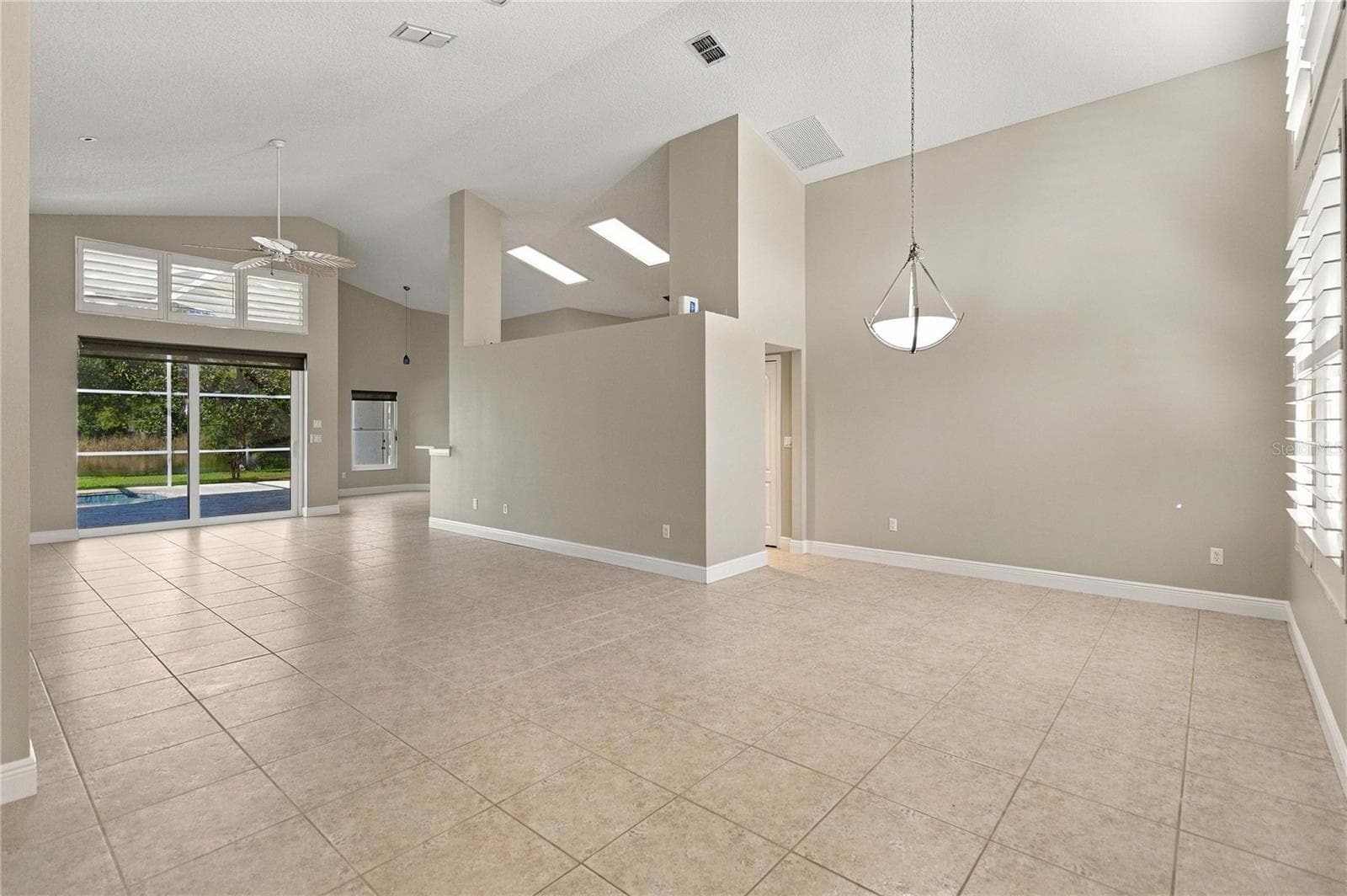 Single Family Residence at 840 GROVESMERE LOOP, OCOEE, photo 9 of 63