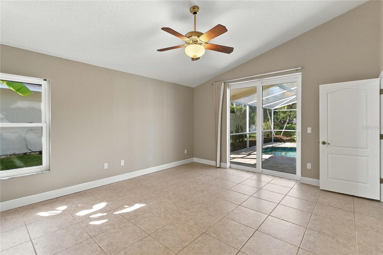 Single Family Residence at 840 GROVESMERE LOOP, OCOEE, photo 27 of 63