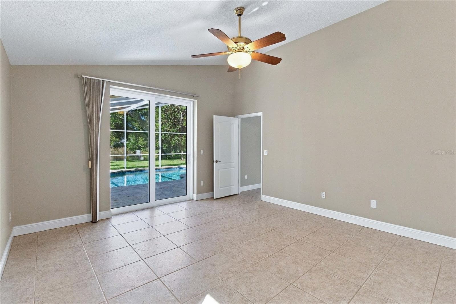 Single Family Residence at 840 GROVESMERE LOOP, OCOEE, photo 28 of 63