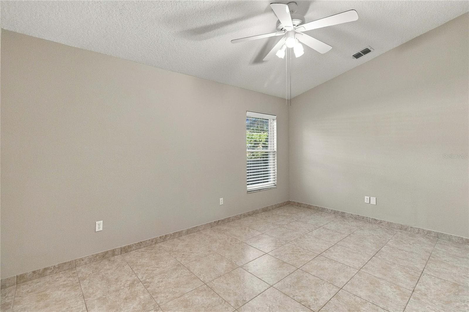 Single Family Residence at 840 GROVESMERE LOOP, OCOEE, photo 33 of 63