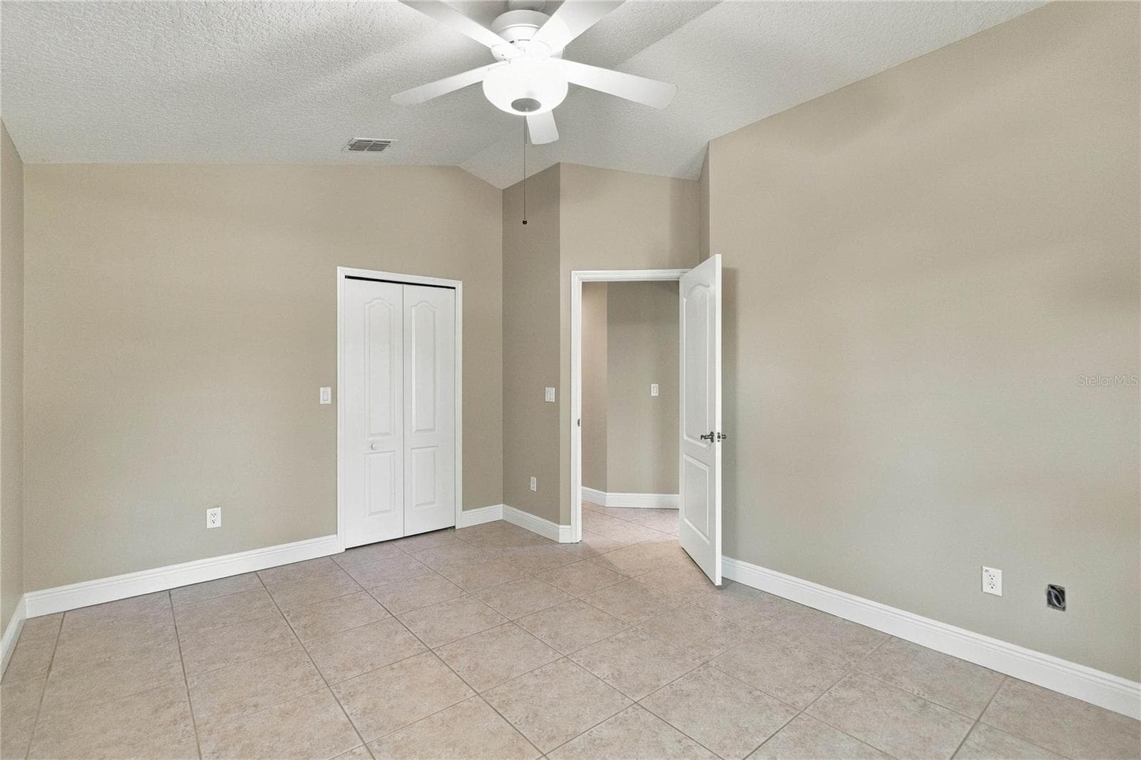 Single Family Residence at 840 GROVESMERE LOOP, OCOEE, photo 36 of 63