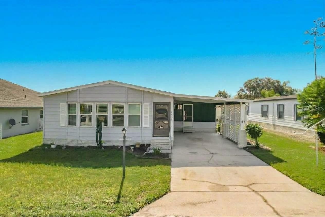 Manufactured Home at 4242 ORCHID BLVD, LAKE WALES, photo 3 of 42