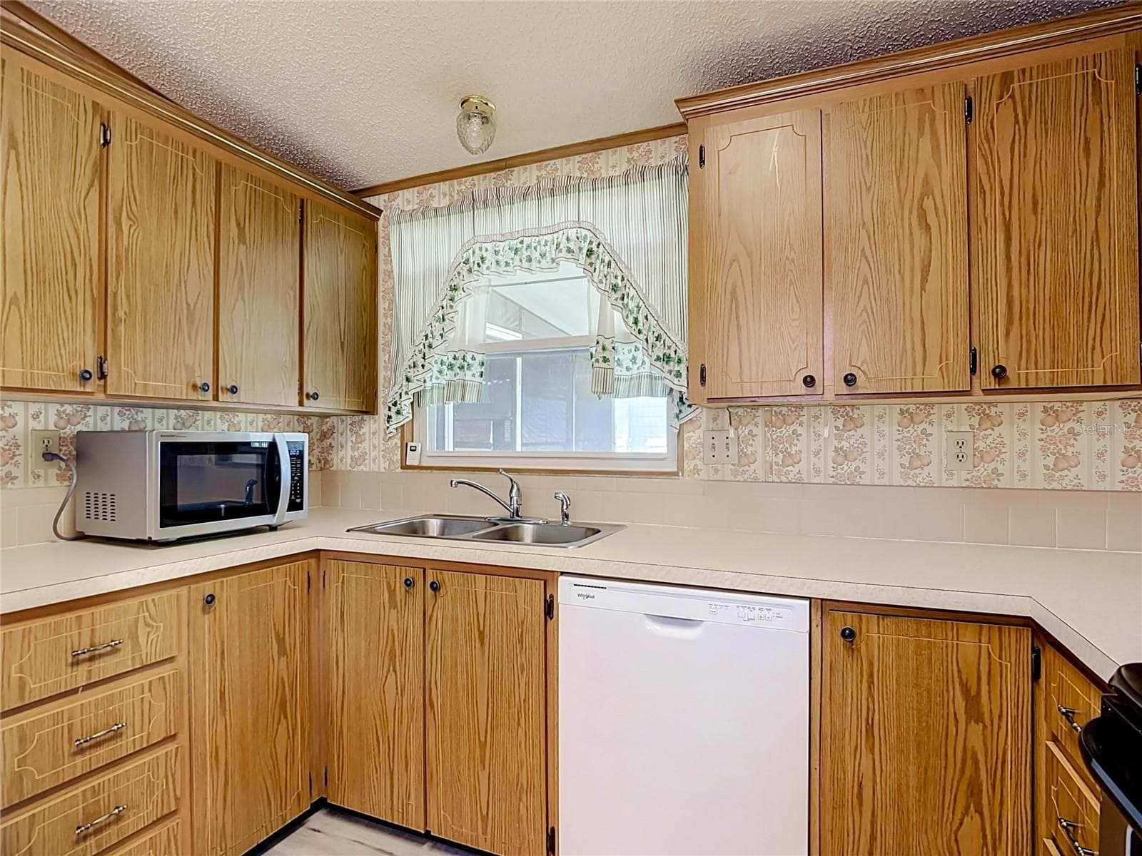 Manufactured Home at 4242 ORCHID BLVD, LAKE WALES, photo 12 of 42