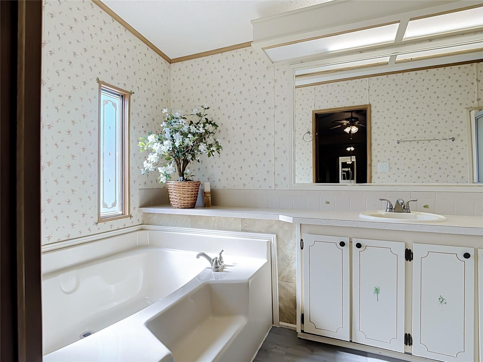 Manufactured Home at 4242 ORCHID BLVD, LAKE WALES, photo 17 of 42