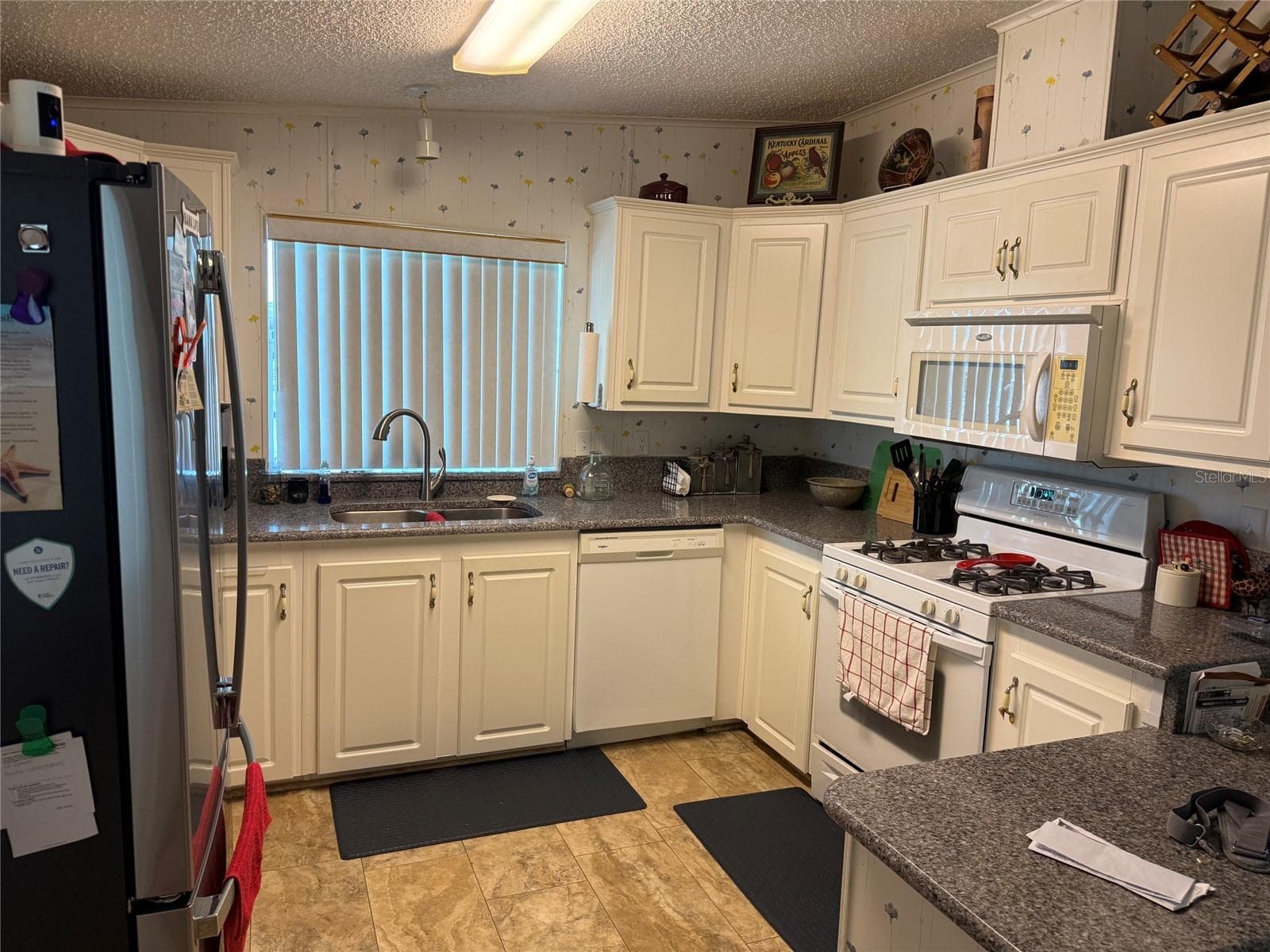 Manufactured Home at 7880 54TH AVE N #102, ST PETERSBURG, photo 9 of 43