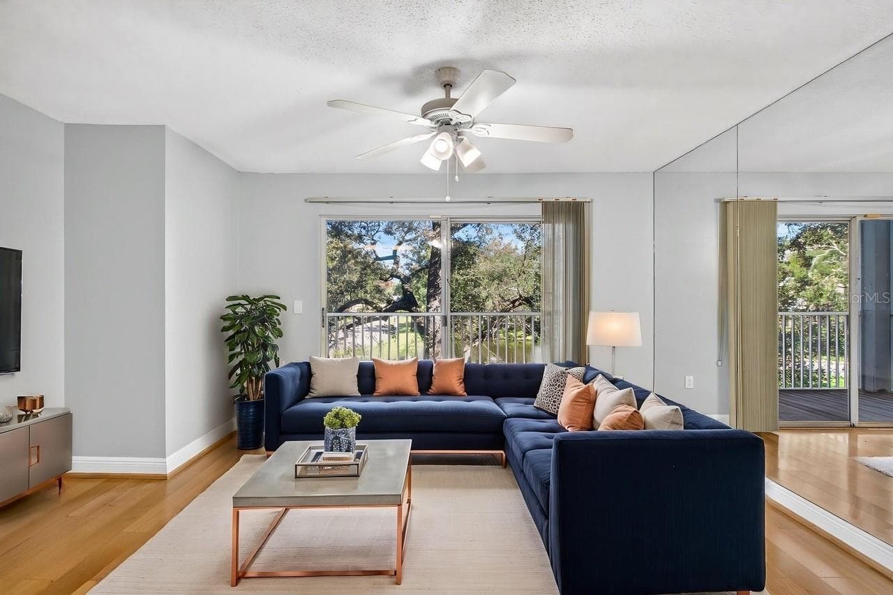 Condominium at 4211 CHATHAM OAK CT #111, TAMPA, photo 4 of 38