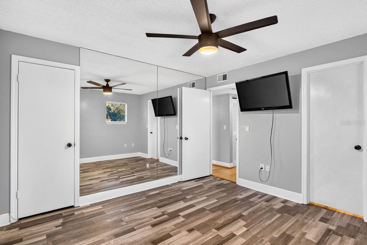 Condominium at 4211 CHATHAM OAK CT #111, TAMPA, photo 17 of 38