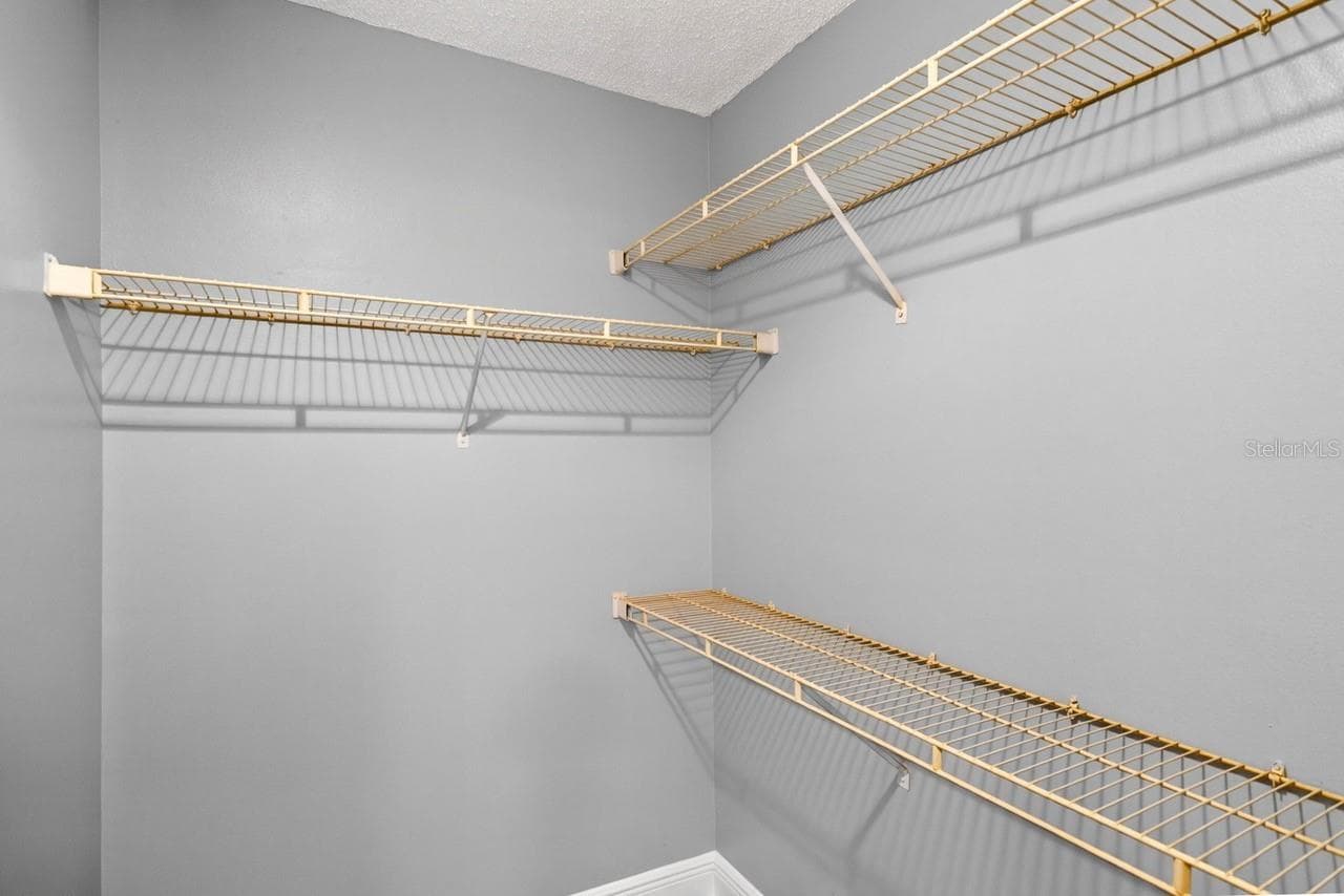 Condominium at 4211 CHATHAM OAK CT #111, TAMPA, photo 18 of 38