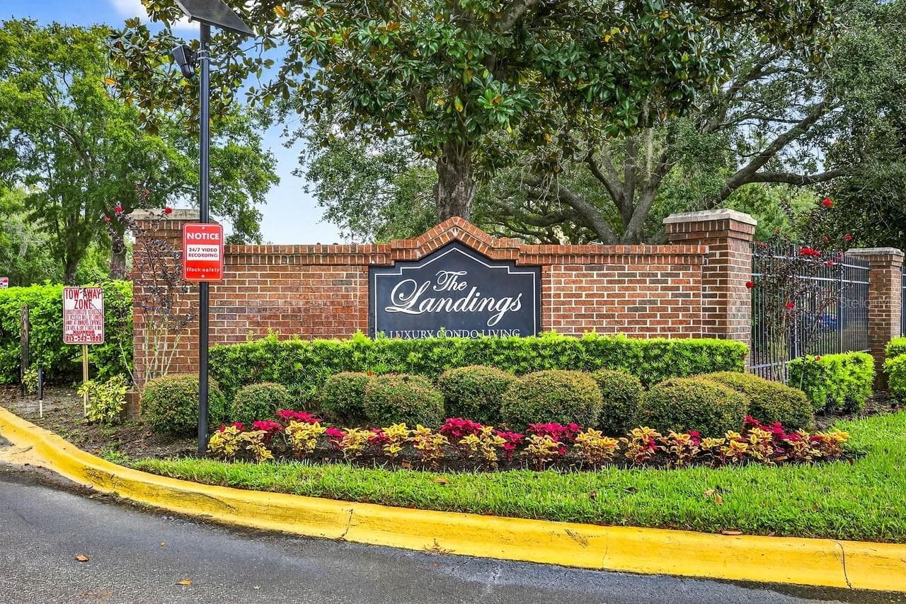 Condominium at 4211 CHATHAM OAK CT #111, TAMPA, photo 24 of 38