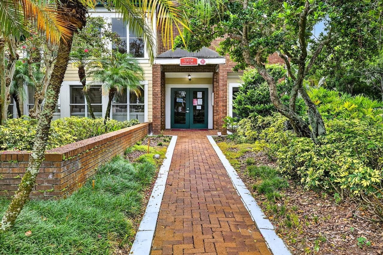 Condominium at 4211 CHATHAM OAK CT #111, TAMPA, photo 26 of 38