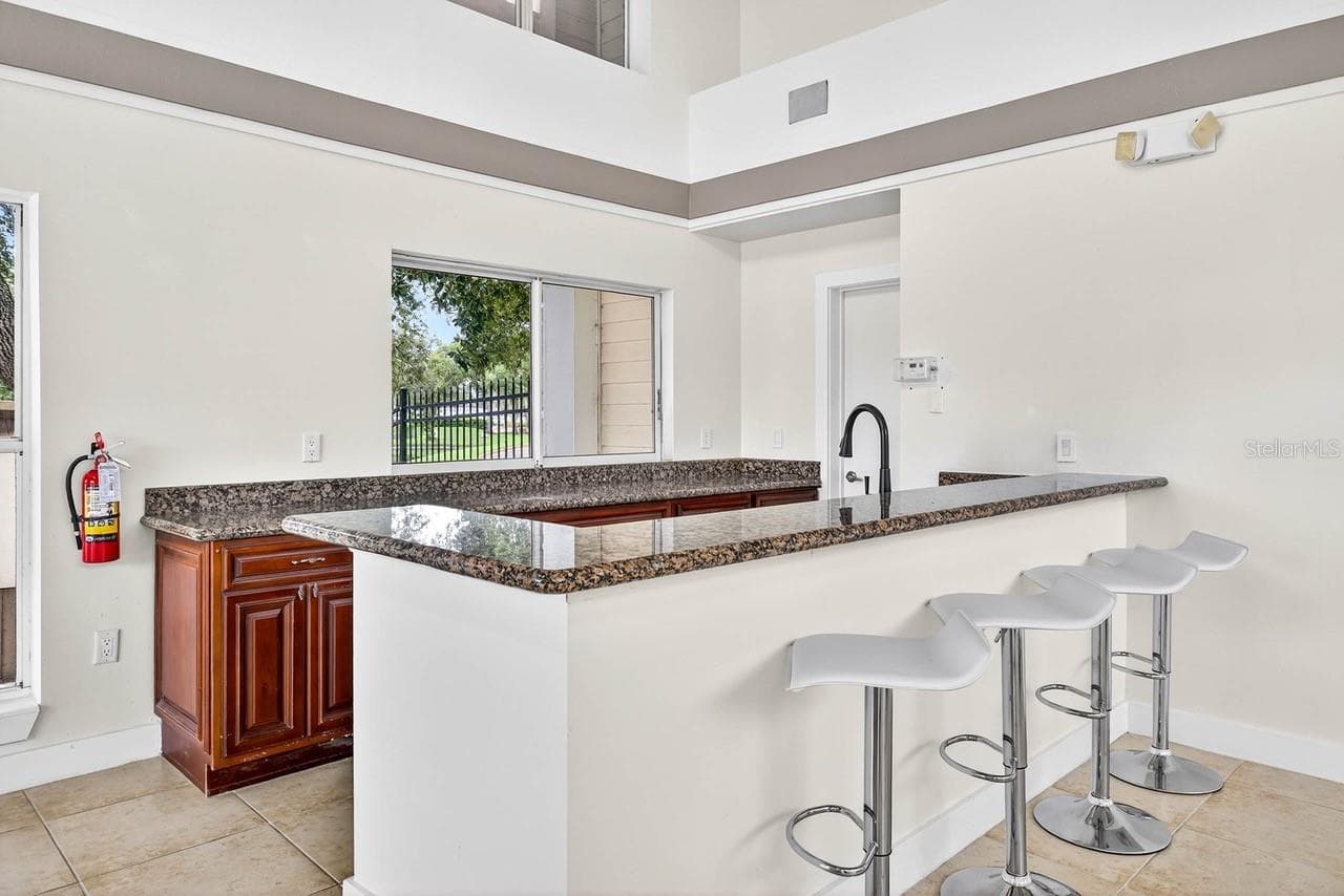 Condominium at 4211 CHATHAM OAK CT #111, TAMPA, photo 28 of 38