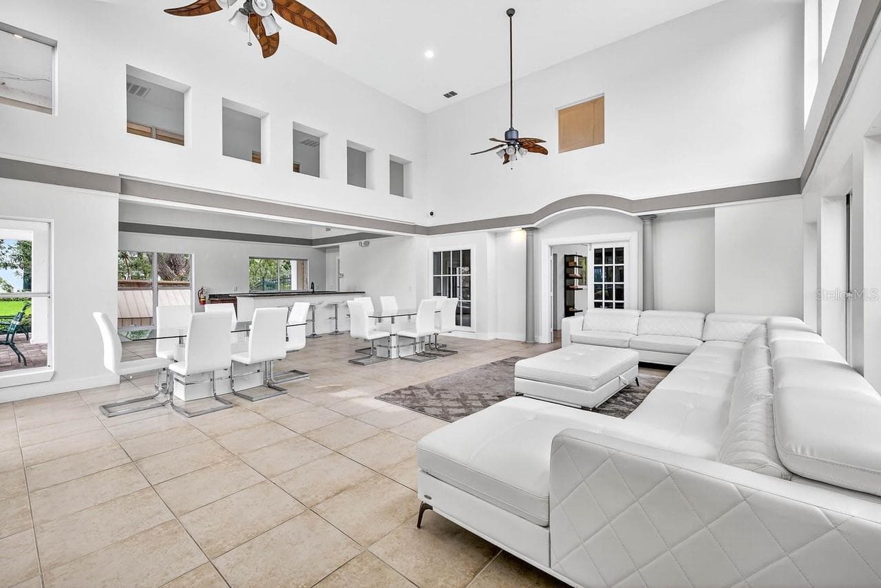 Condominium at 4211 CHATHAM OAK CT #111, TAMPA, photo 29 of 38