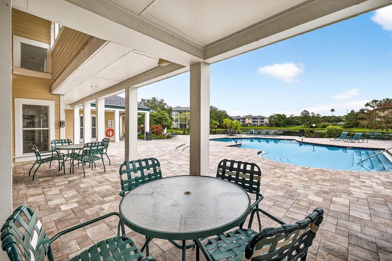 Condominium at 4211 CHATHAM OAK CT #111, TAMPA, photo 33 of 38