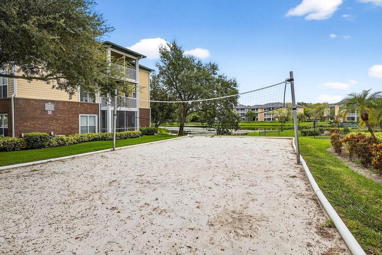 Condominium at 4211 CHATHAM OAK CT #111, TAMPA, photo 36 of 38