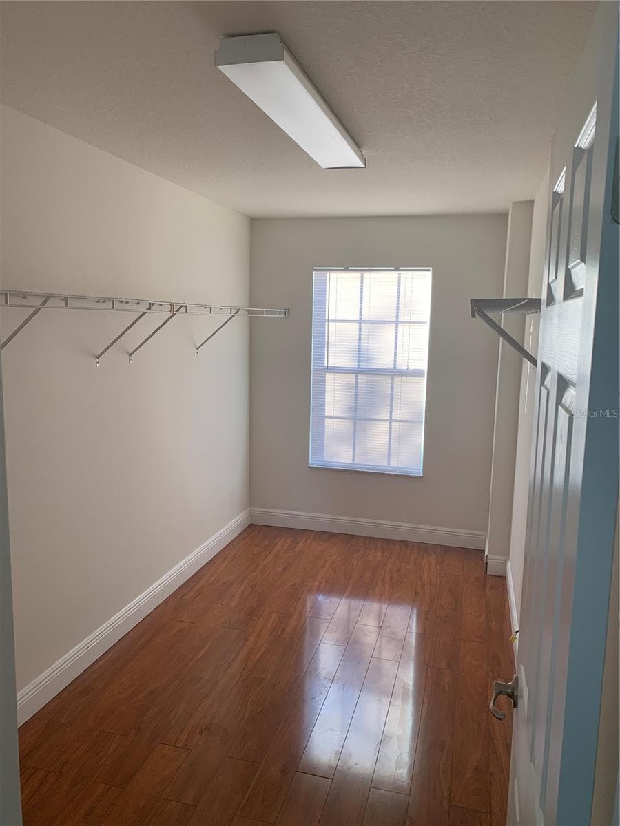 Single Family Residence at 8810 CAMERON CREST DR, TAMPA, photo 25 of 31
