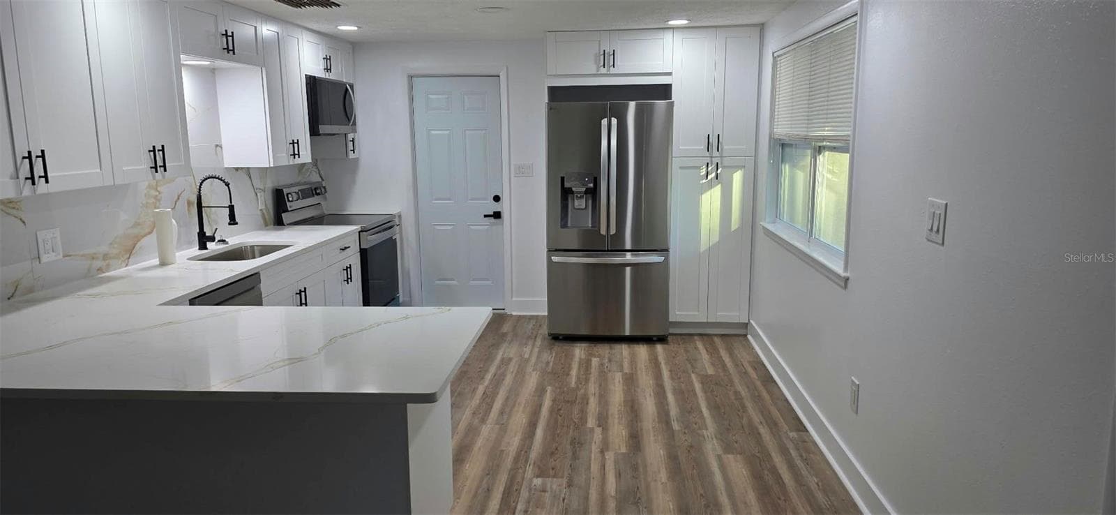 Single Family Residence at 6407 BUTTE AVE, NEW PORT RICHEY, photo 5 of 19