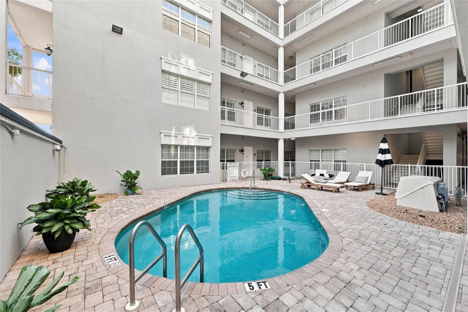 Condominium at 230 SW 2ND AVE #404, GAINESVILLE, photo 23 of 32