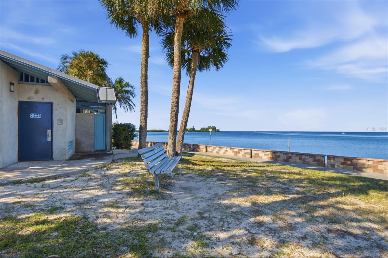 Single Family Residence at 12912 1ST ISLE, HUDSON, photo 42 of 51