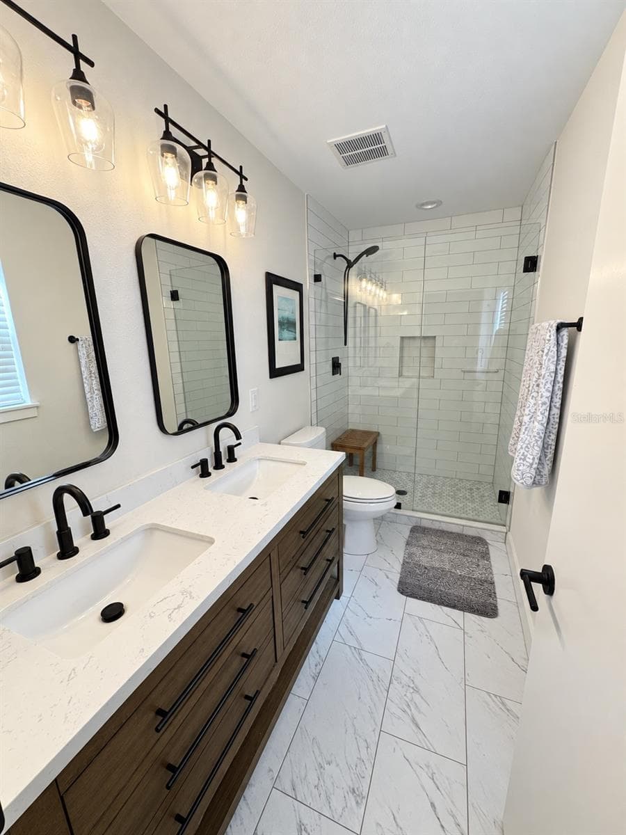 Master Bath - 3653 68TH ST N, ST PETERSBURG