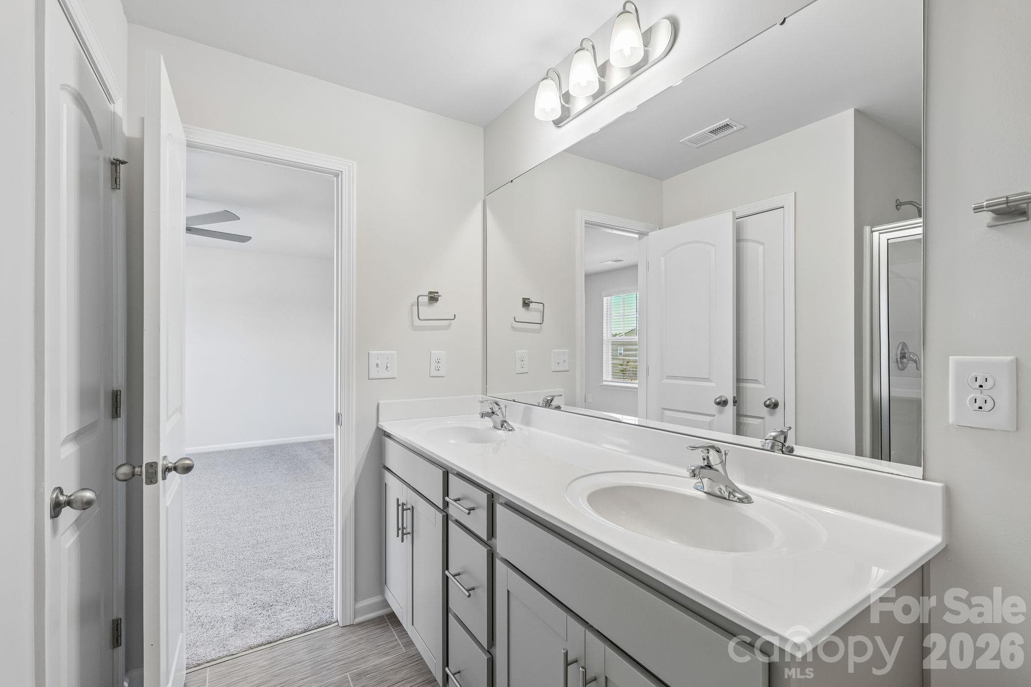 Townhouse at 5278 Lashawn Lane, Stanley, photo 9 of 14