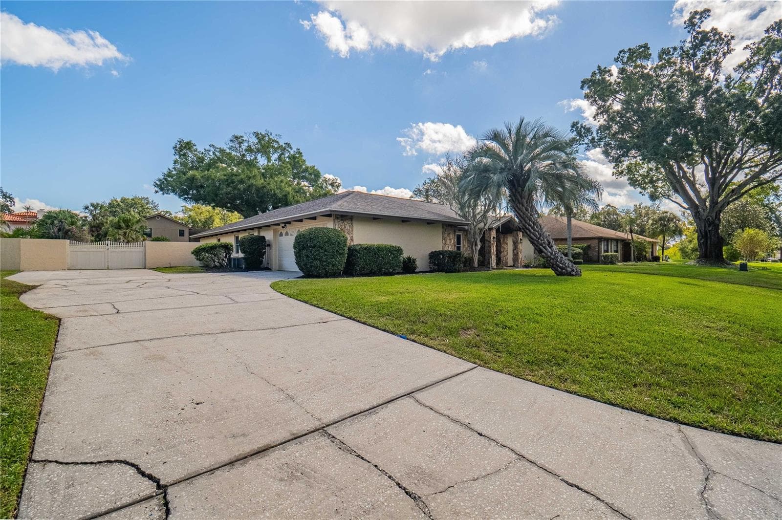 Single Family Residence at 4502 SUGARTREE DR W, LAKELAND, photo 42 of 48