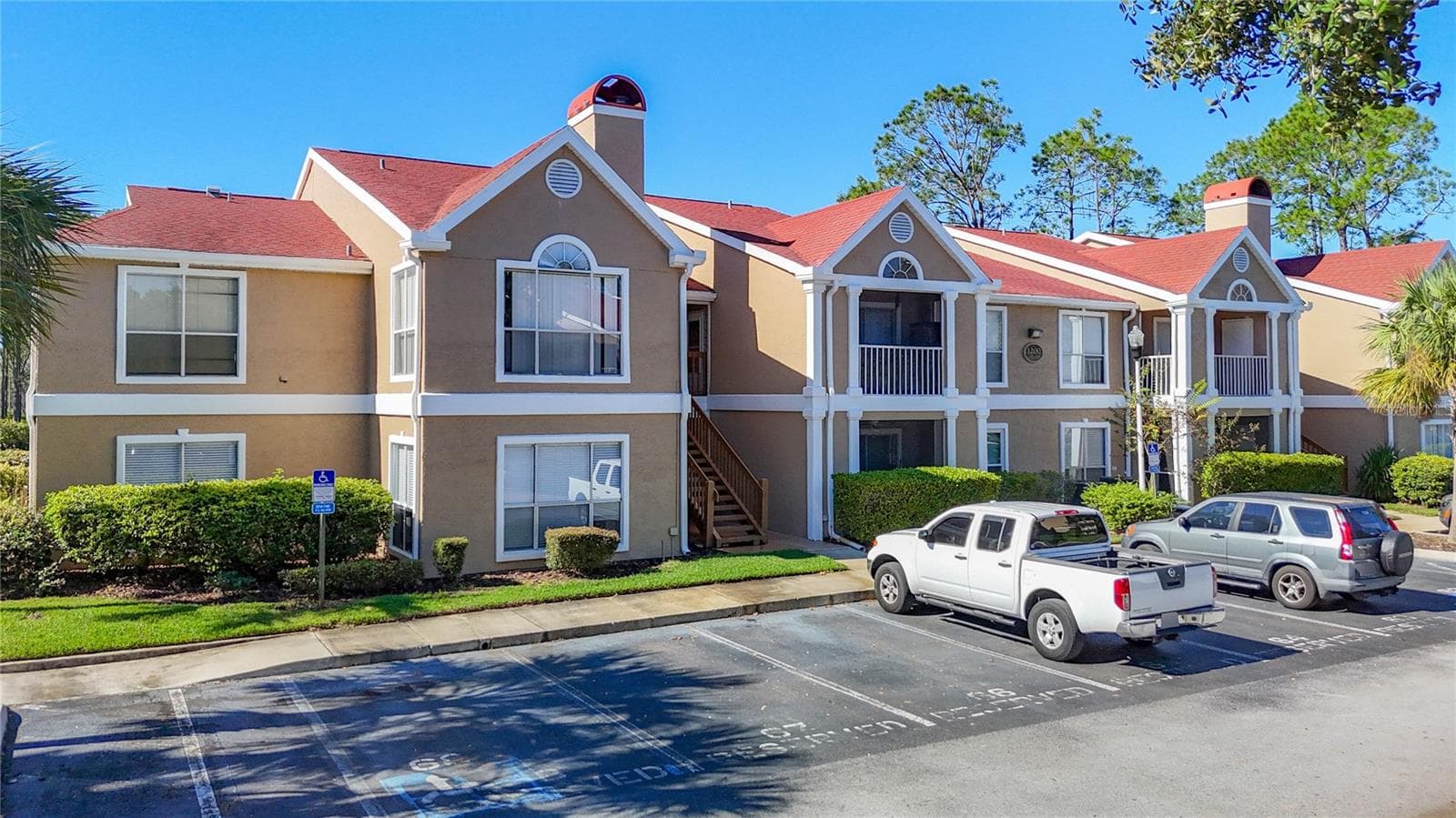 Condominium at 9481 HIGHLAND OAK DR #1202, TAMPA, photo 2 of 42