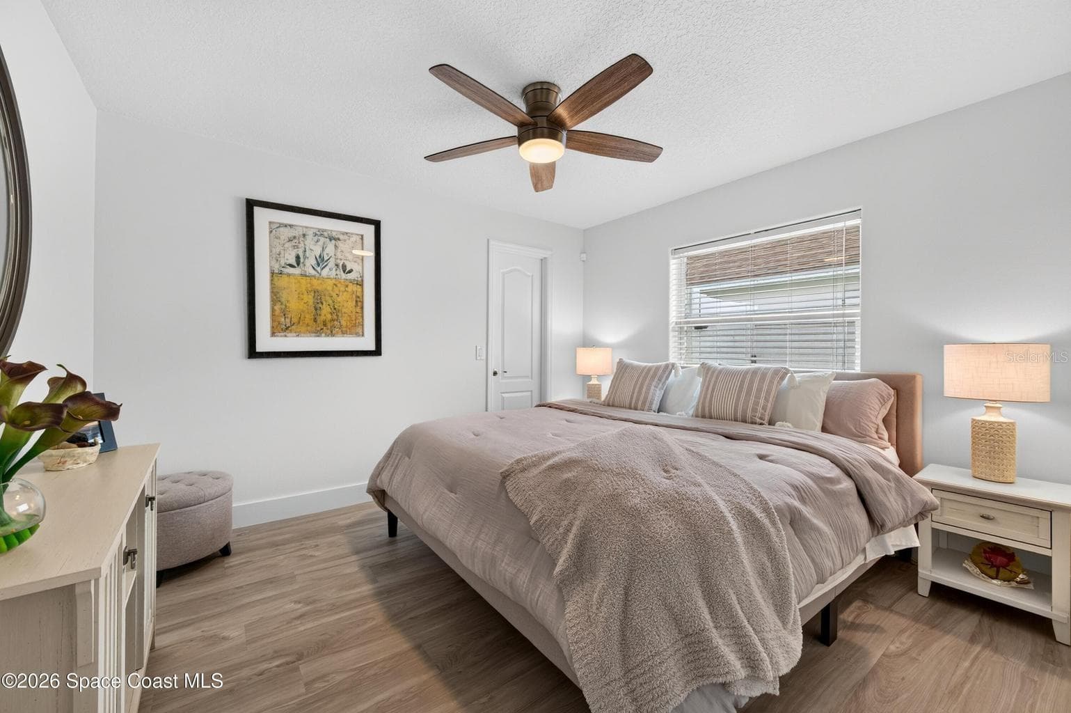Guest bedroom with ceiling fan - 3726 SUNWARD DR, MERRITT ISLAND