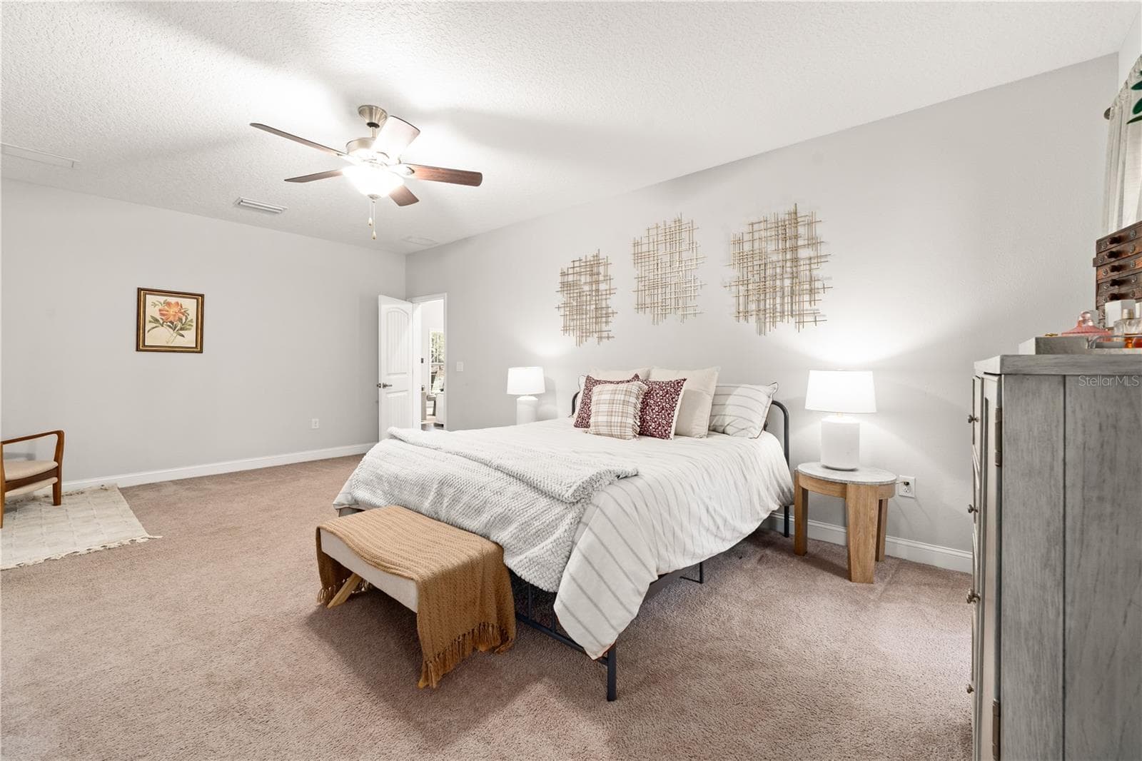 Primary Suite - 21324 NW 217TH DR, HIGH SPRINGS