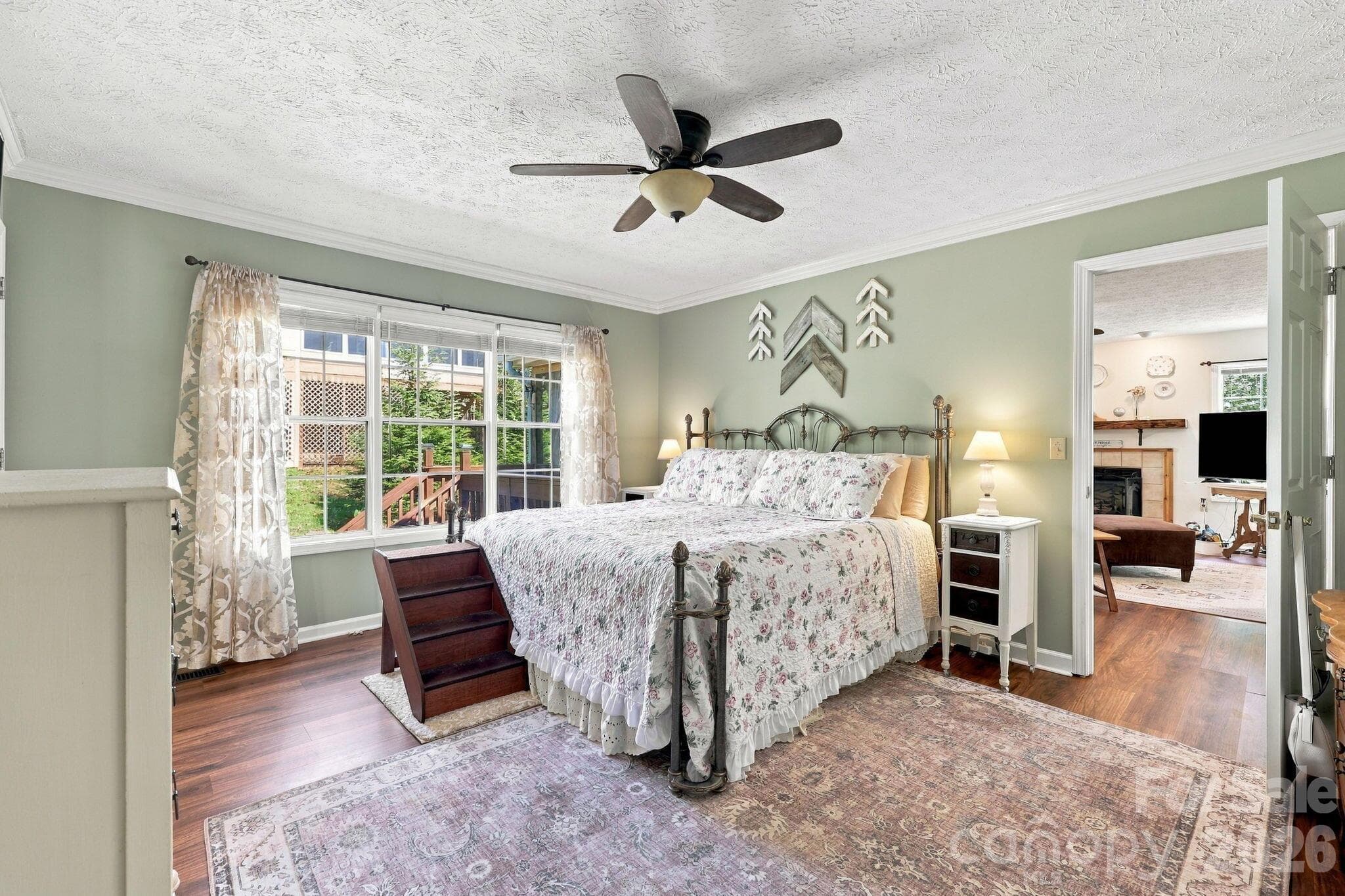 Single Family Residence at 6 Pebble Beach Court, Etowah, photo 16 of 38