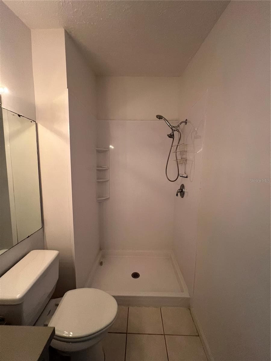 Primary shower - 4715 STONEPOINTE PL, TAMPA