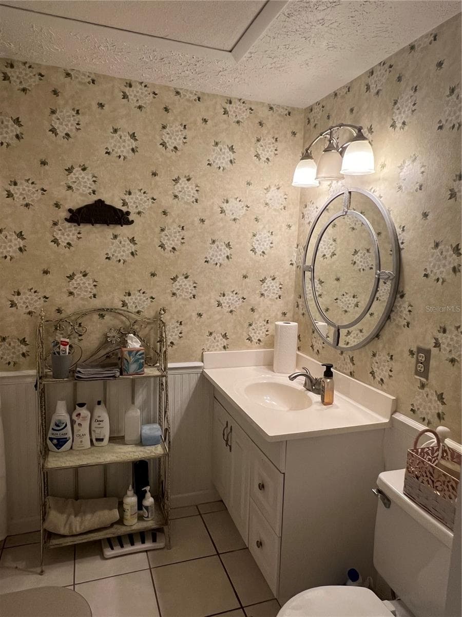 Guest bath - 4715 STONEPOINTE PL, TAMPA