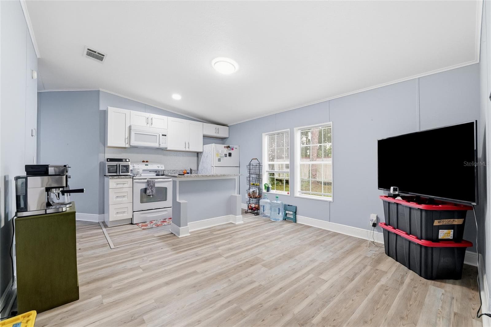 Manufactured Home at 12319 MEMORIAL HWY, TAMPA, photo 16 of 43