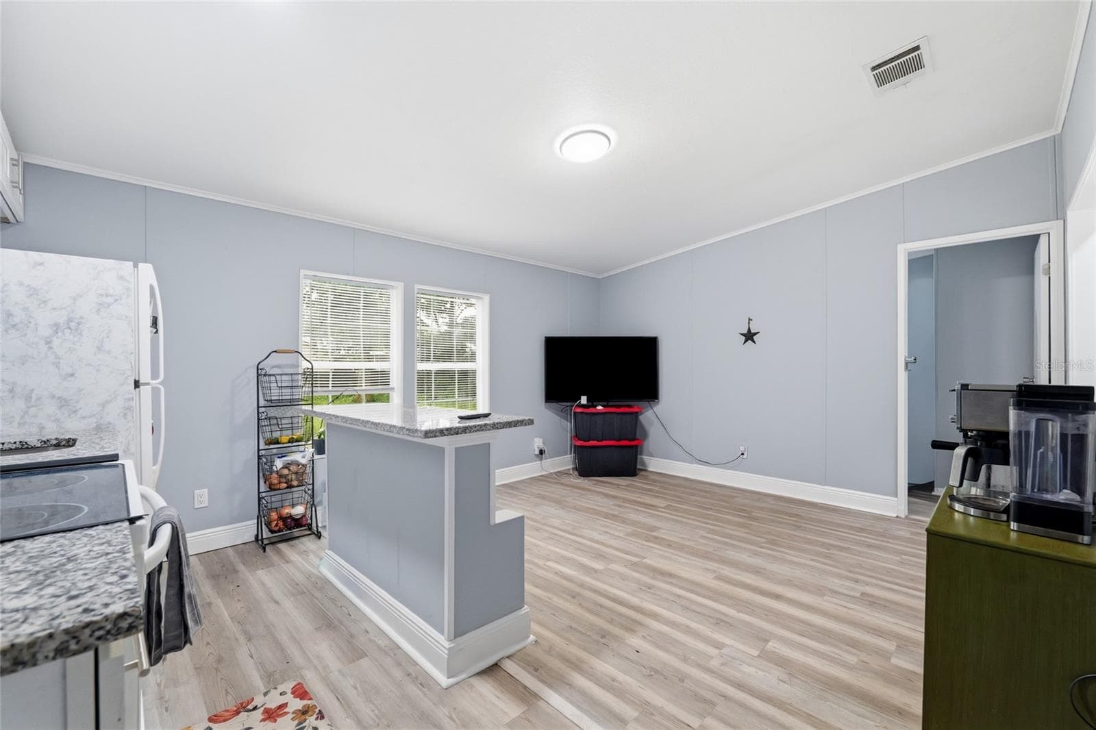 Manufactured Home at 12319 MEMORIAL HWY, TAMPA, photo 18 of 43