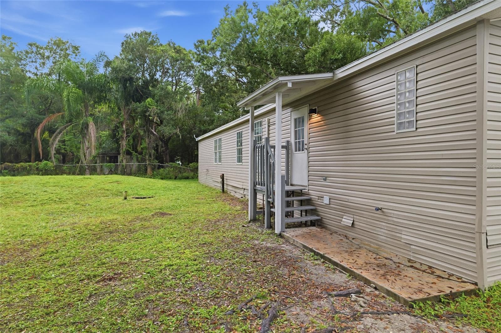 Manufactured Home at 12319 MEMORIAL HWY, TAMPA, photo 30 of 43