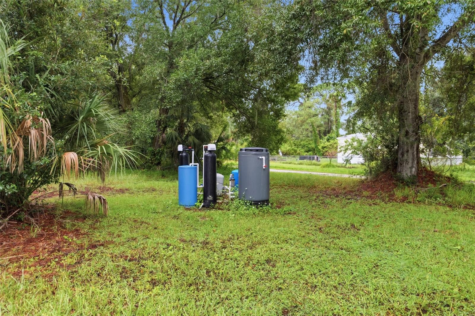 Manufactured Home at 12319 MEMORIAL HWY, TAMPA, photo 35 of 43