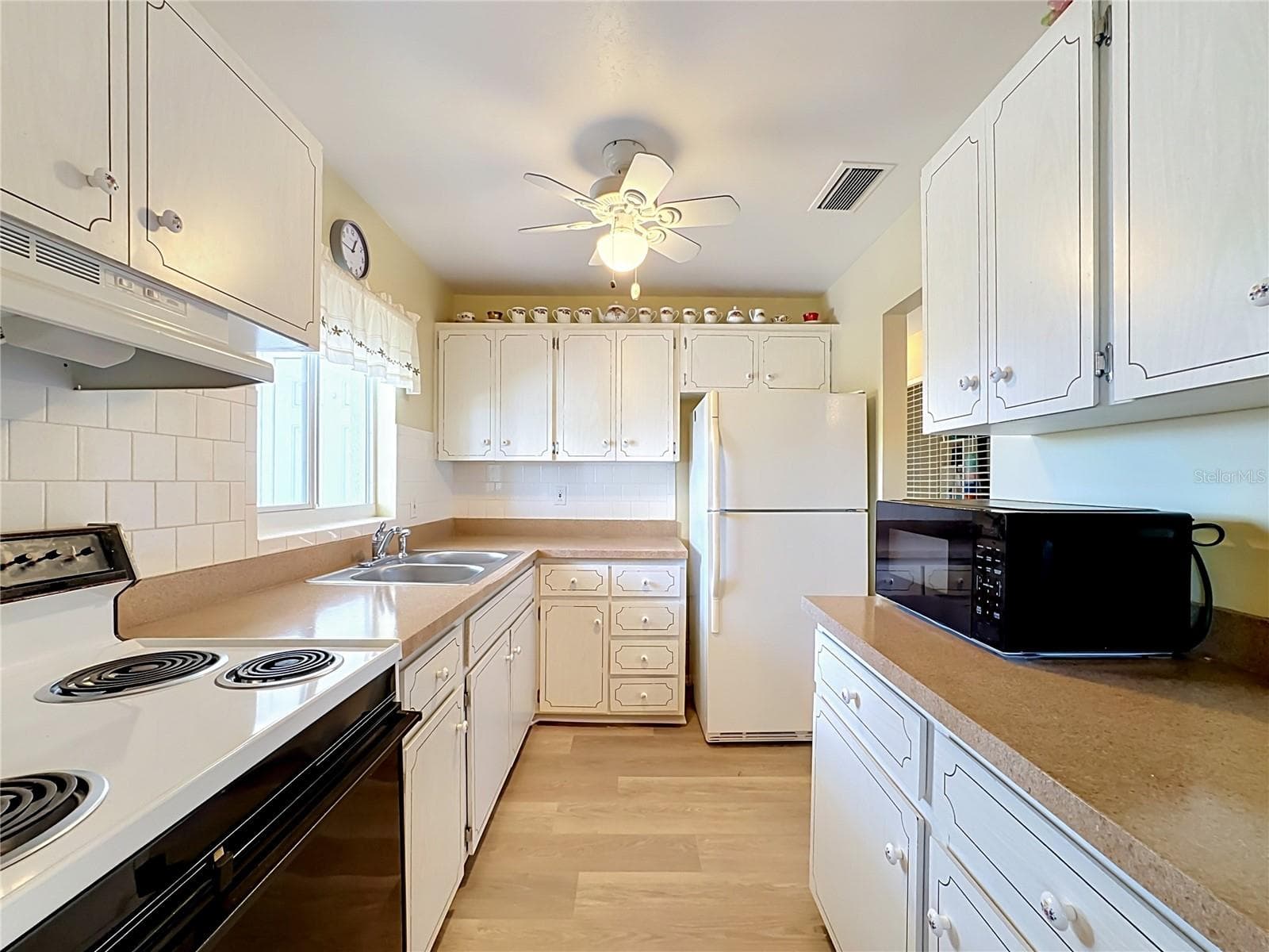Galley Kitchen - 5898 17TH ST W #C31, BRADENTON