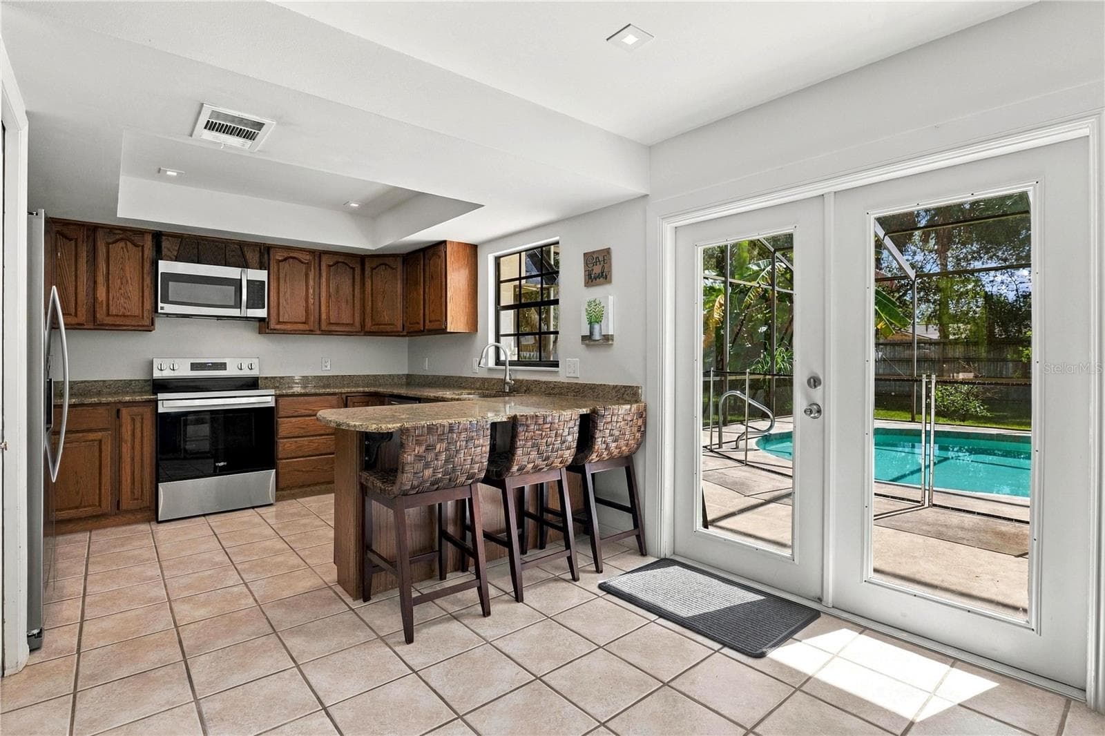 Single Family Residence at 1520 SHADY OAK DR, KISSIMMEE, photo 8 of 34