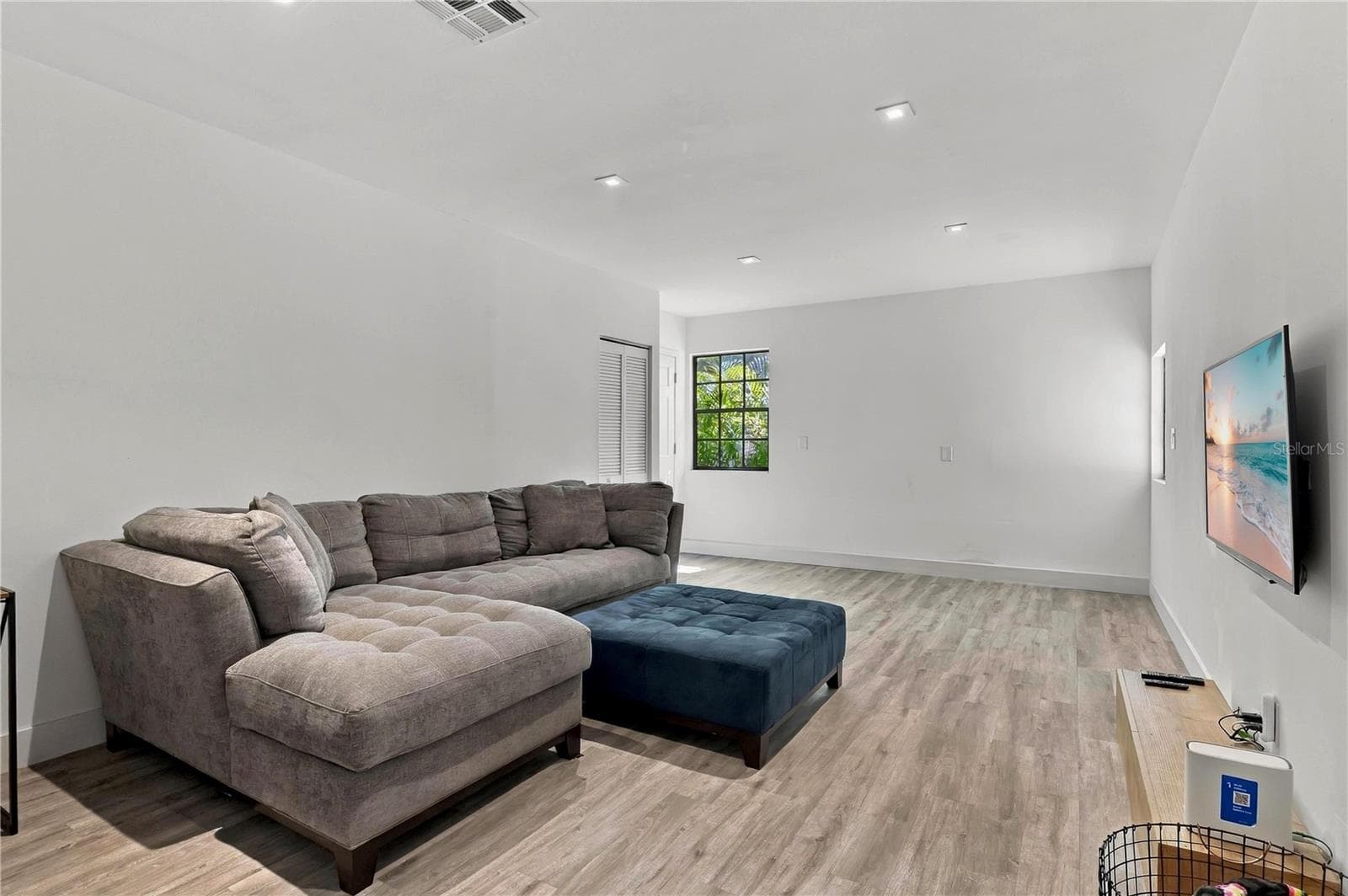 Single Family Residence at 1520 SHADY OAK DR, KISSIMMEE, photo 11 of 34