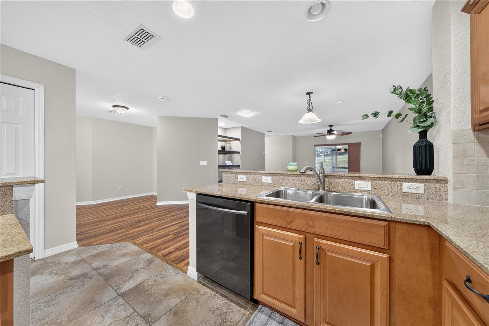 Villa at 21630 BELGIAN CT, MOUNT DORA, photo 12 of 40
