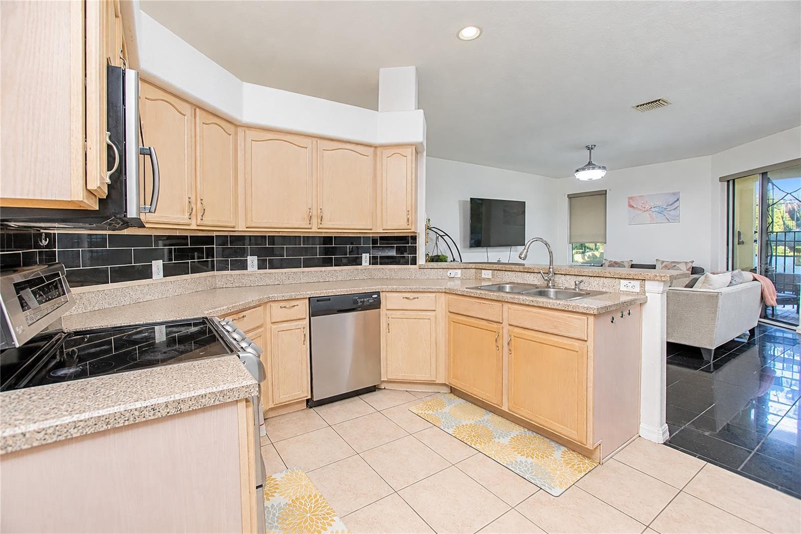 Single Family Residence at 1806 IRONWOOD WAY, KISSIMMEE, photo 16 of 31