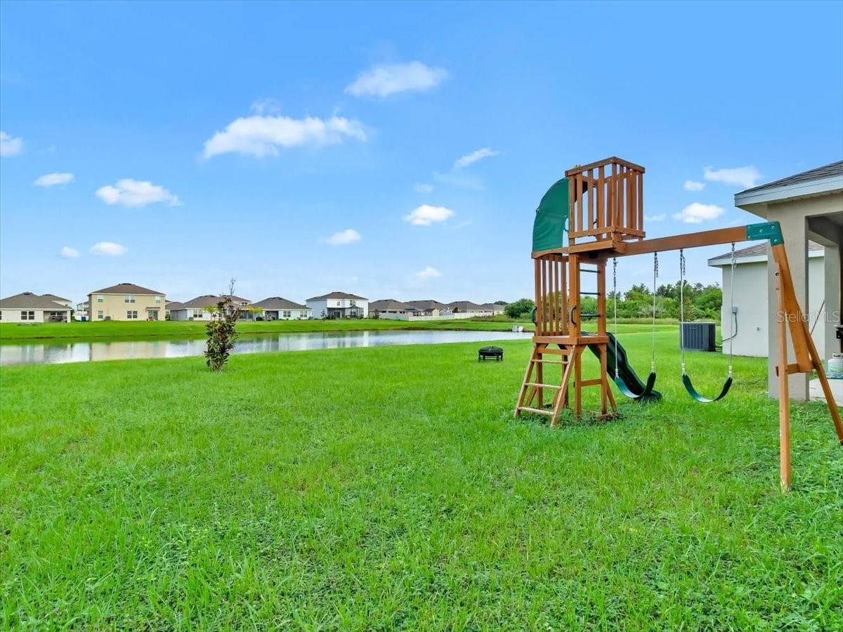 Single Family Residence at 5421 FLINT HILLS DR, WIMAUMA, photo 18 of 62