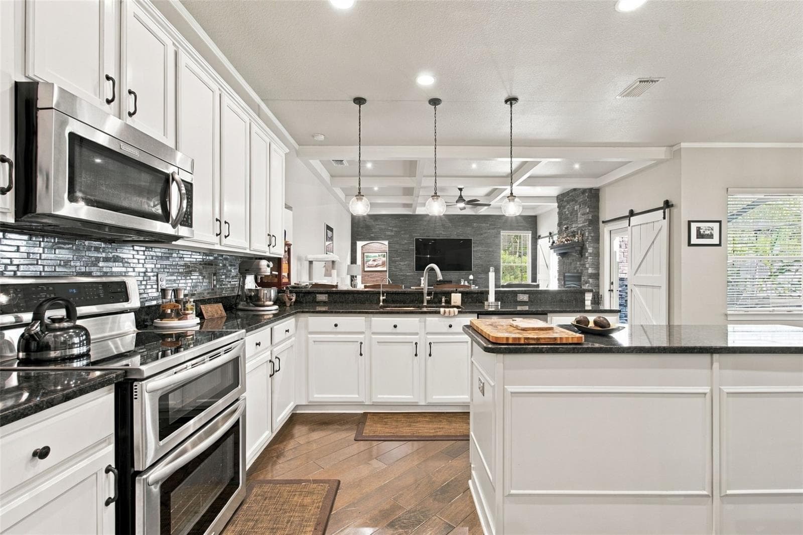 Single Family Residence at 26221 SWORD DANCER DR, WESLEY CHAPEL, photo 23 of 89