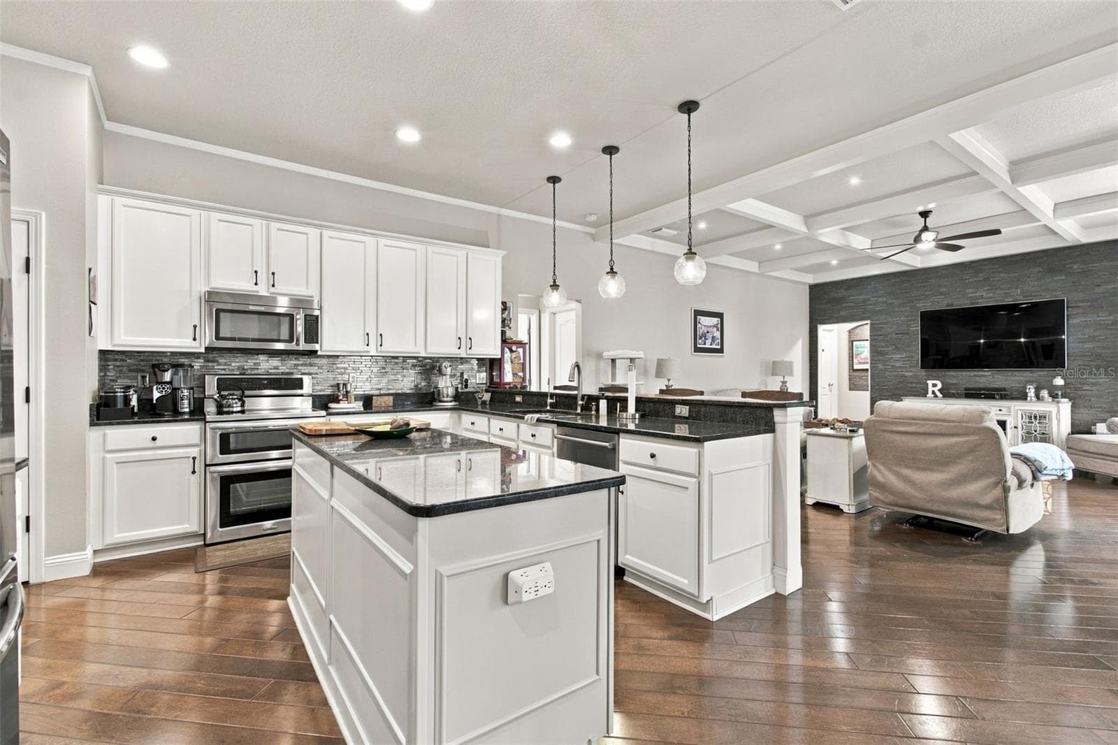 Single Family Residence at 26221 SWORD DANCER DR, WESLEY CHAPEL, photo 24 of 89