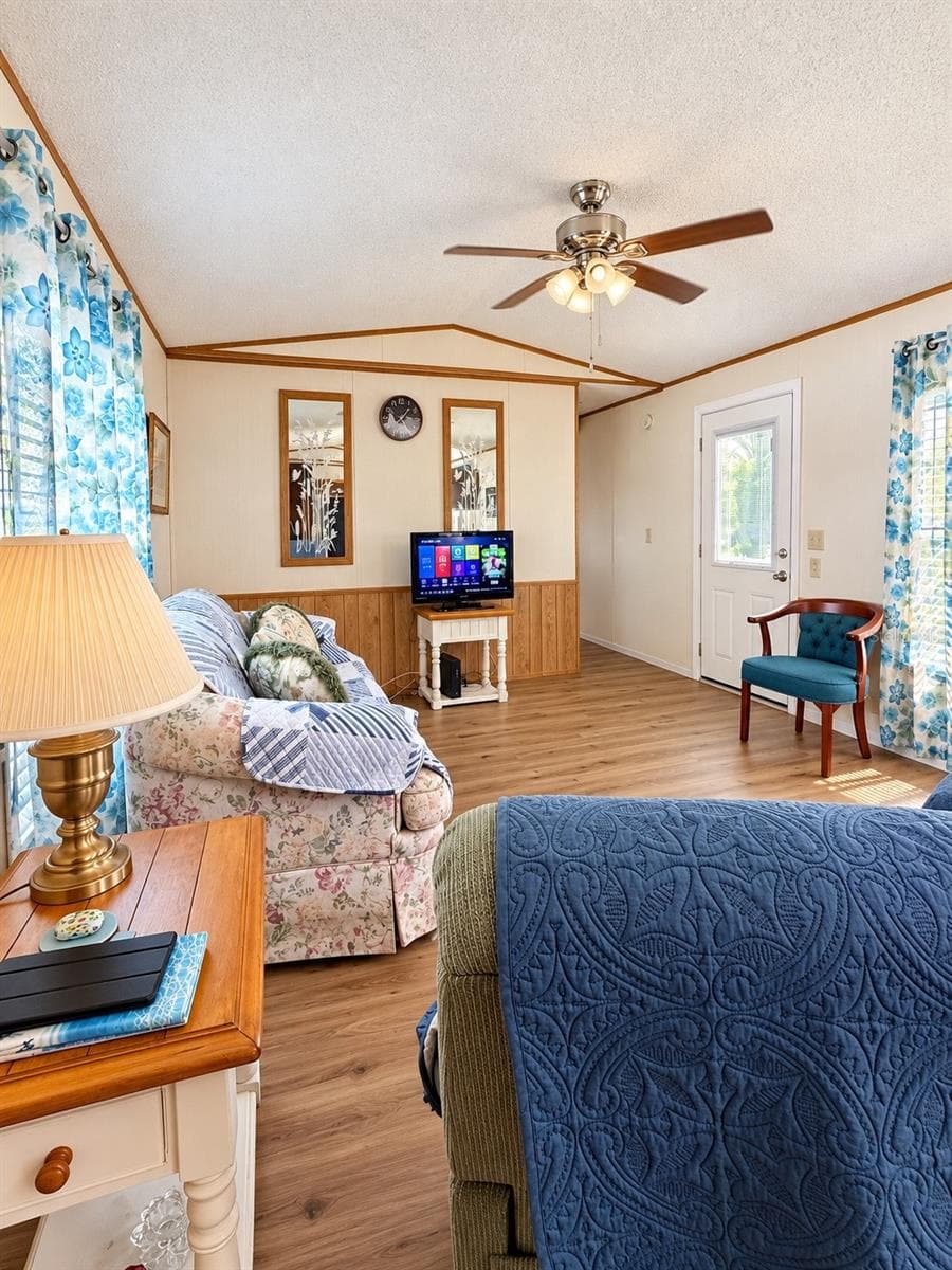 Manufactured Home at 232 S CAMPHOR LOOP, AVON PARK, photo 27 of 40