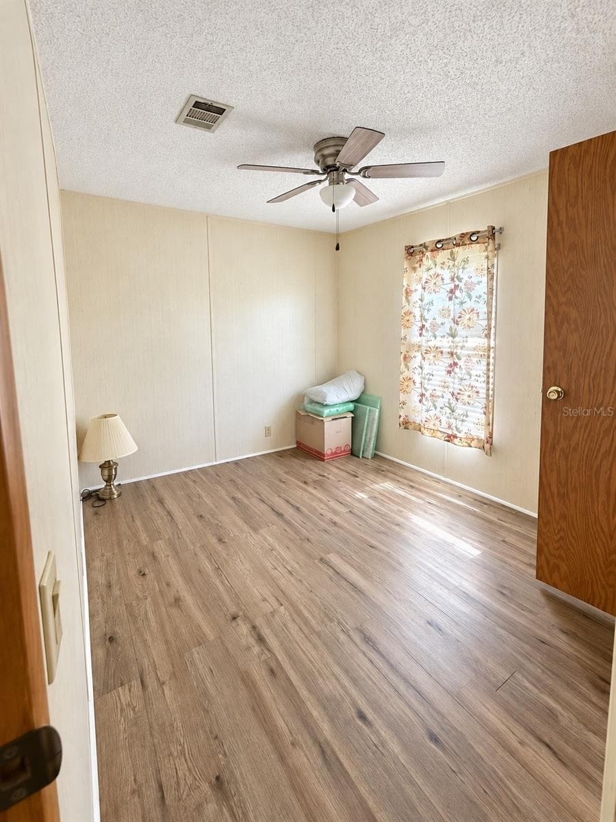 Manufactured Home at 232 S CAMPHOR LOOP, AVON PARK, photo 32 of 40