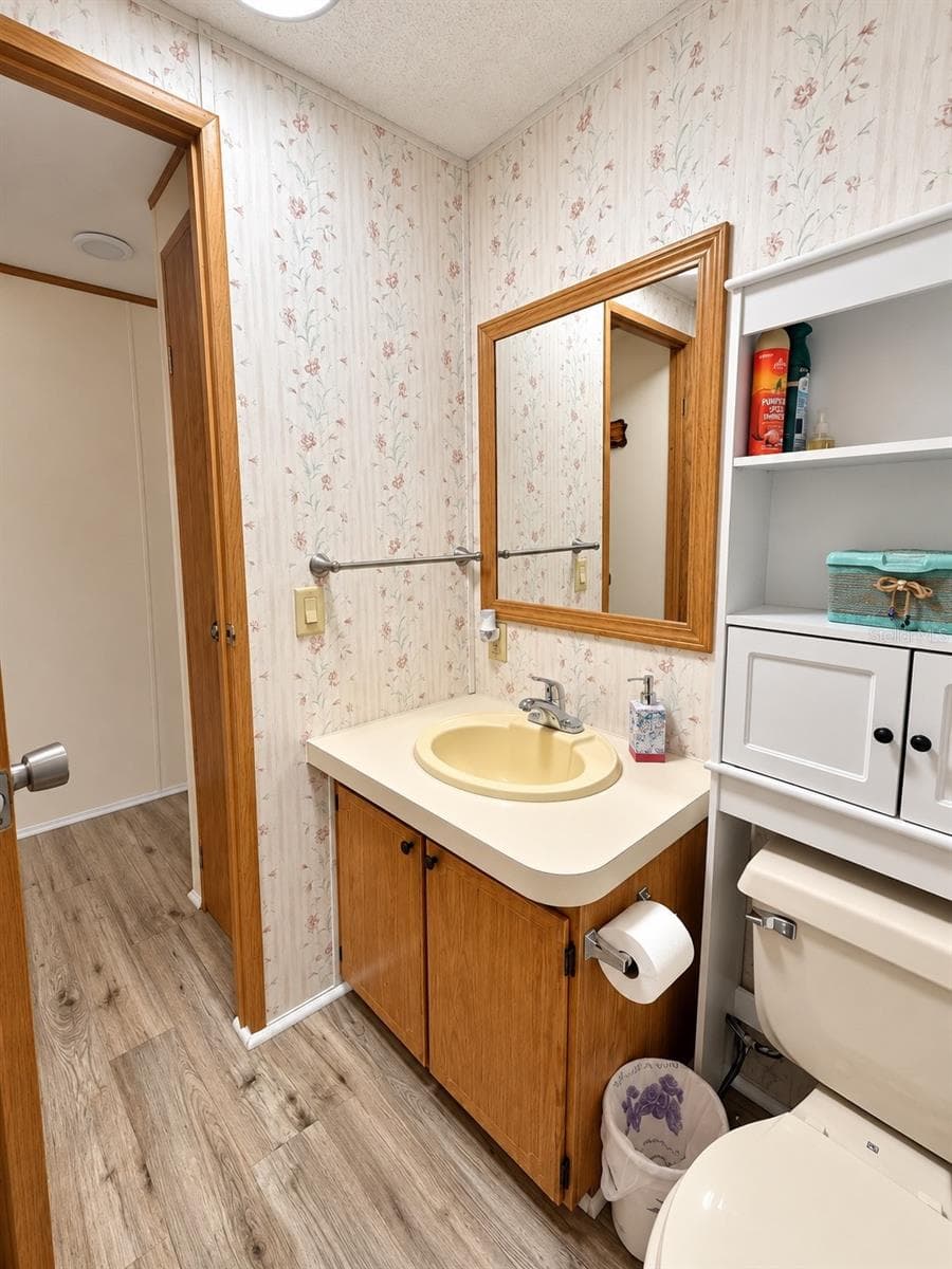 Manufactured Home at 232 S CAMPHOR LOOP, AVON PARK, photo 34 of 40