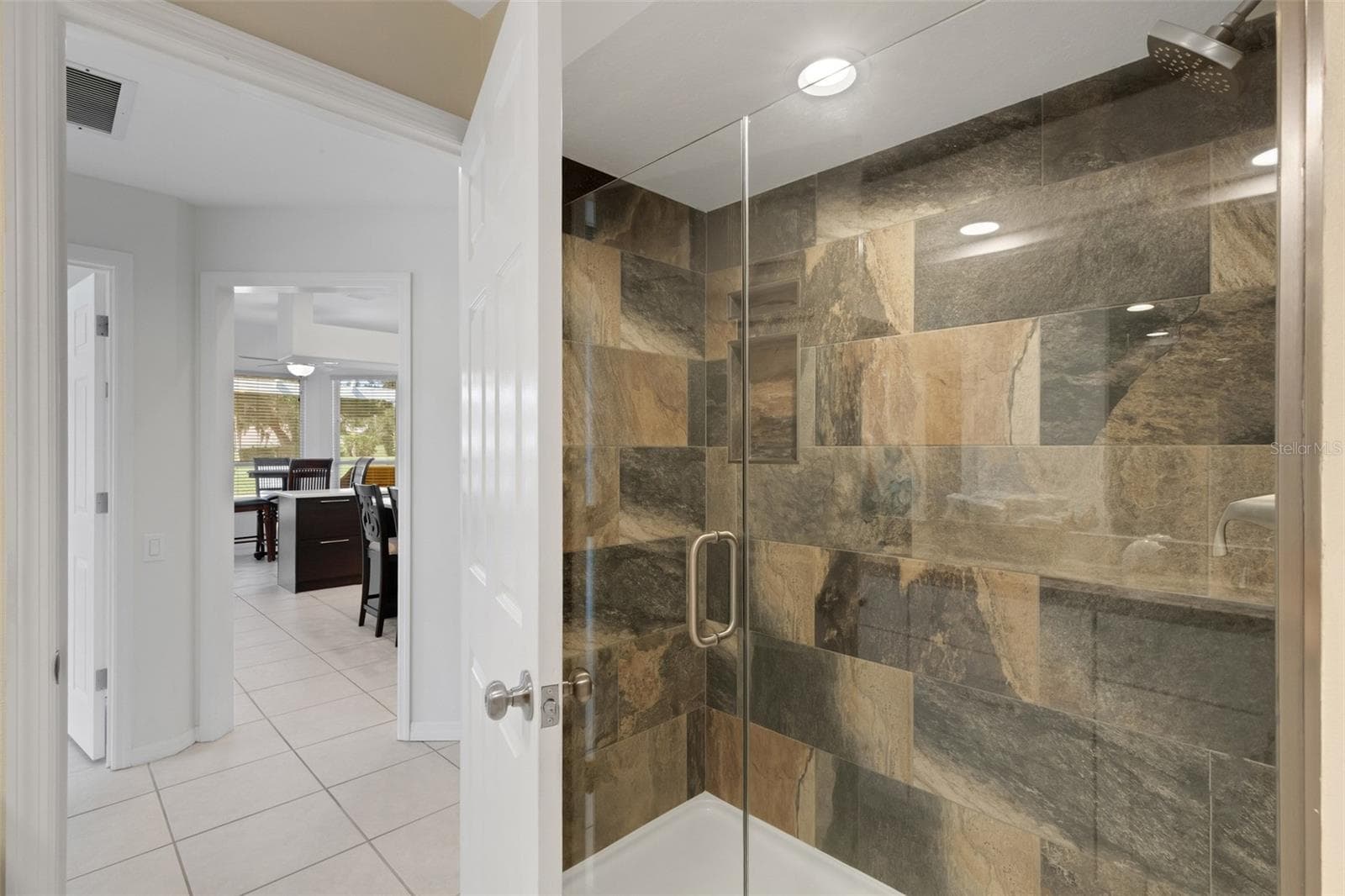 Hall bath shower - 4806 PERIDIA BLVD E, BRADENTON
